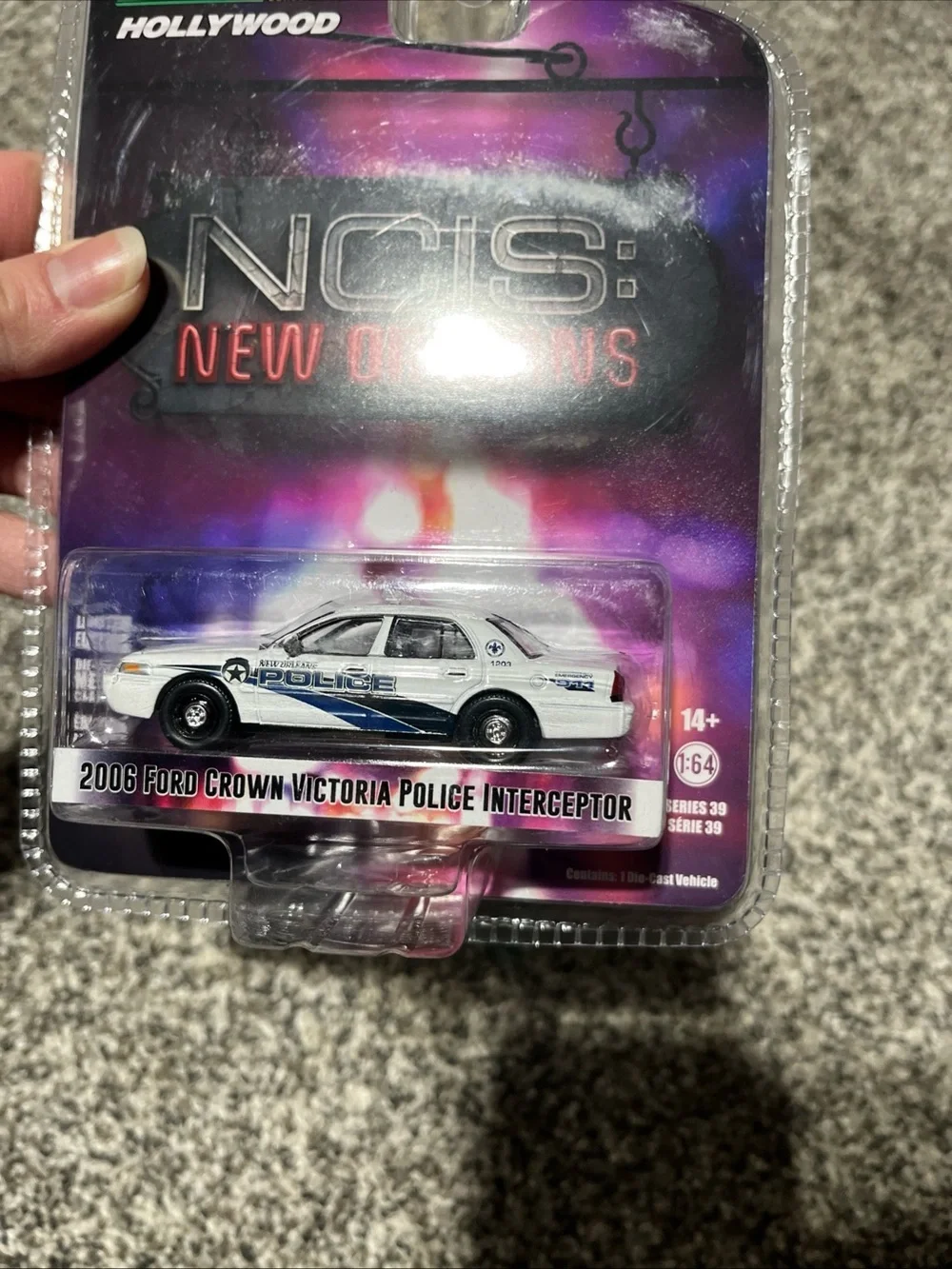 1:64 Greenlight *HOLLYWOOD 39* NCIS New Orleans 2006 Ford Crown Victoria Police